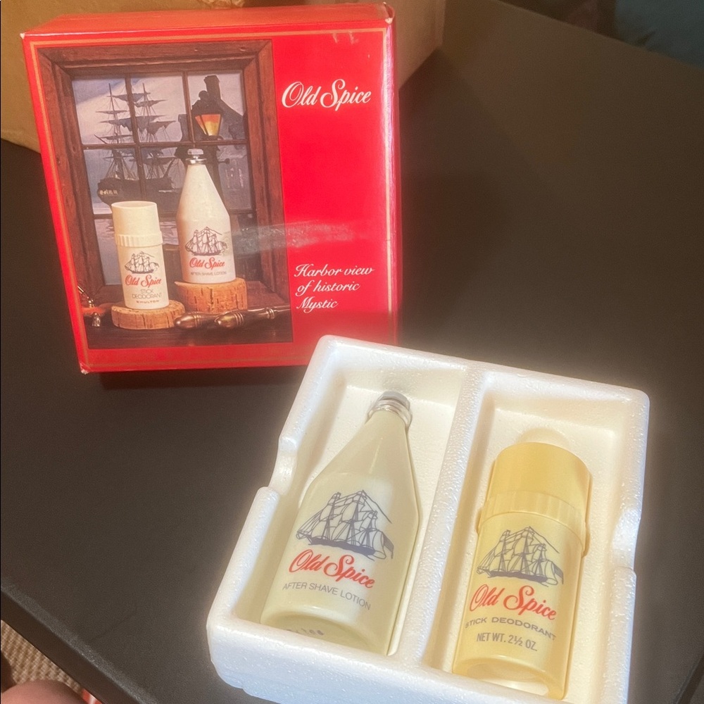 UNUSED - Vintage Old Spice Gift Set - Harbor view of historic Mystic - Picture 2 of 6
